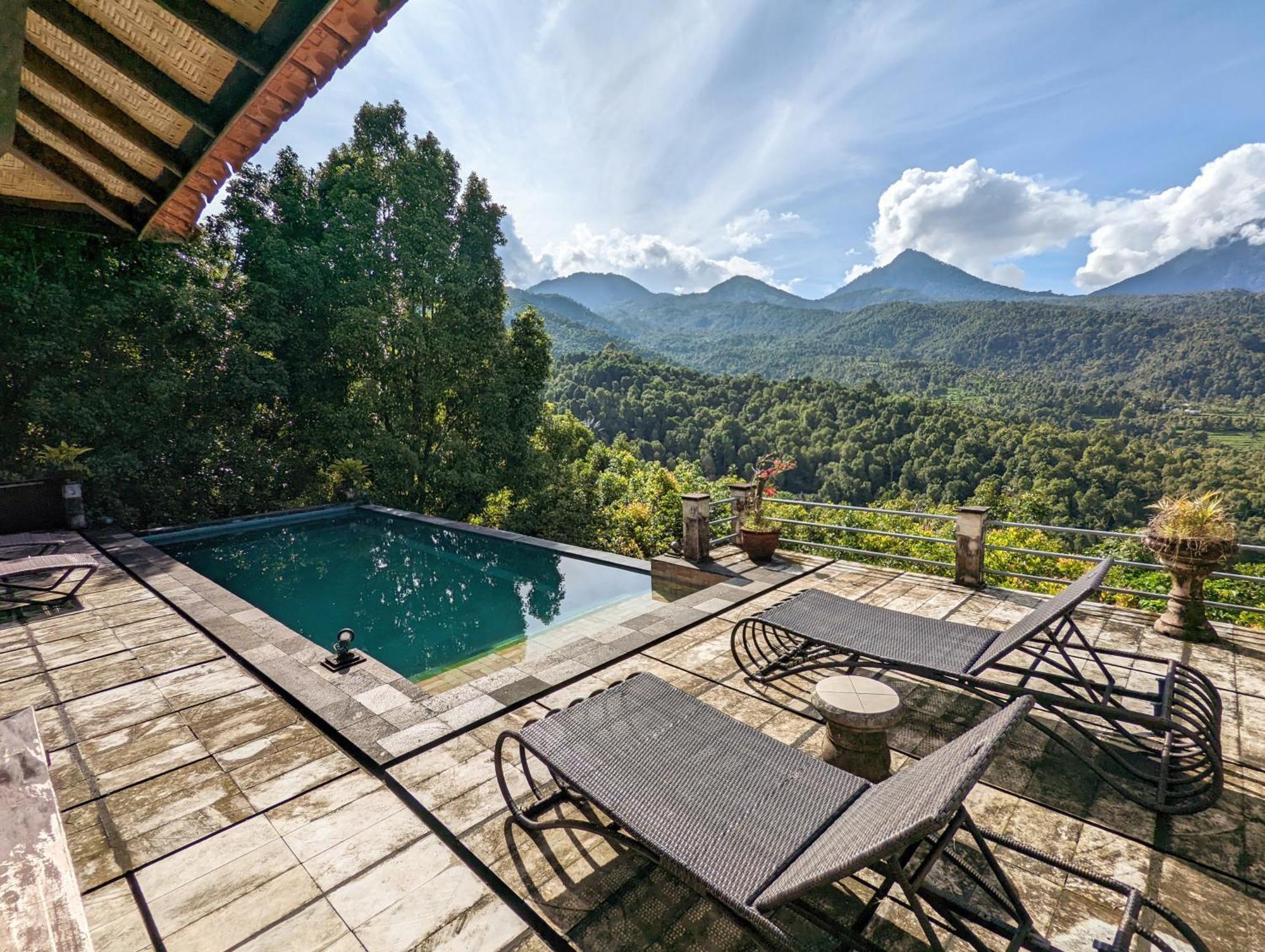 Bali Munduk Delux Bungalow Villa Singaraja エクステリア 写真